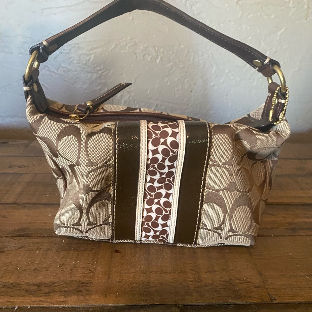 Very tiny coach purse